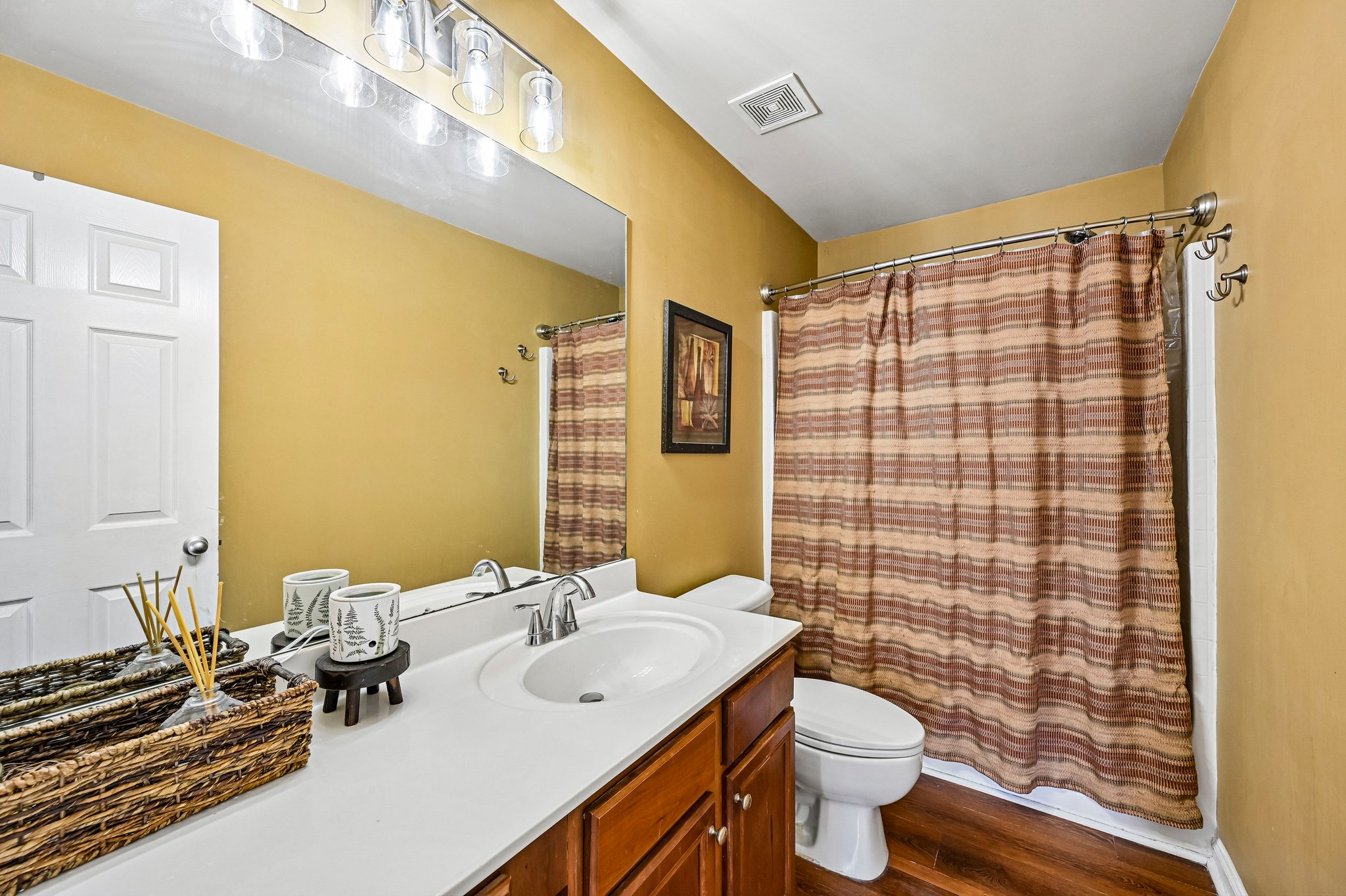 Owens Landing Dr-S2309-041.jpg