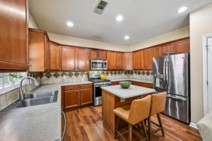 Owens Landing Dr-S2309-021.jpg
