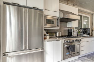 017_3443 Neves Way  