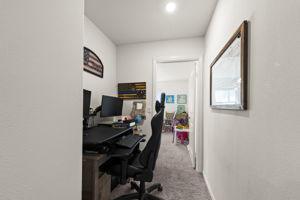 Photo 33