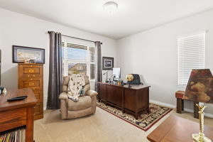 Bedroom/Office