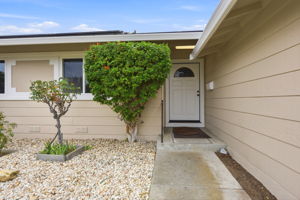 004_F8_34446 Helston Pl