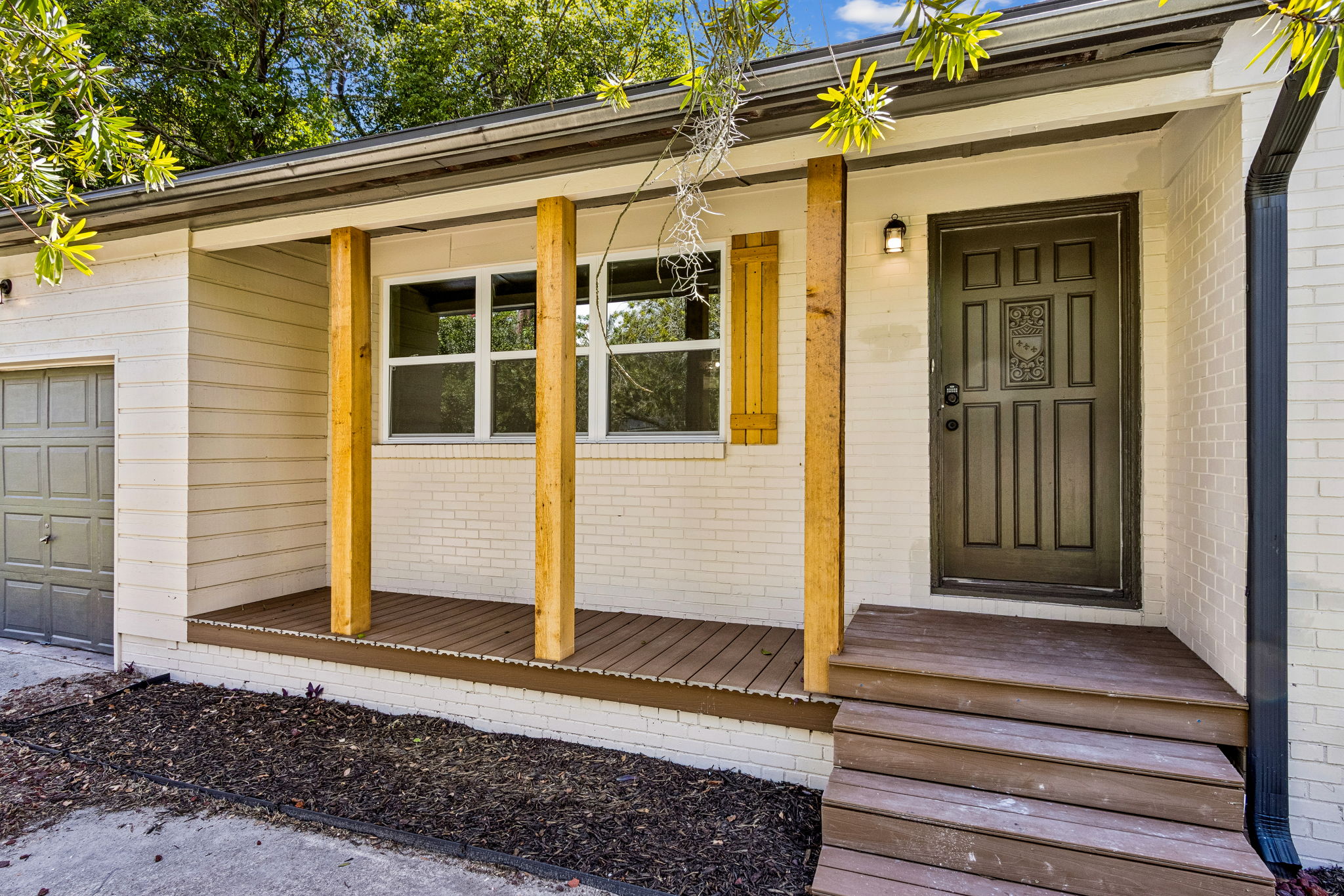 Front Entry Detail