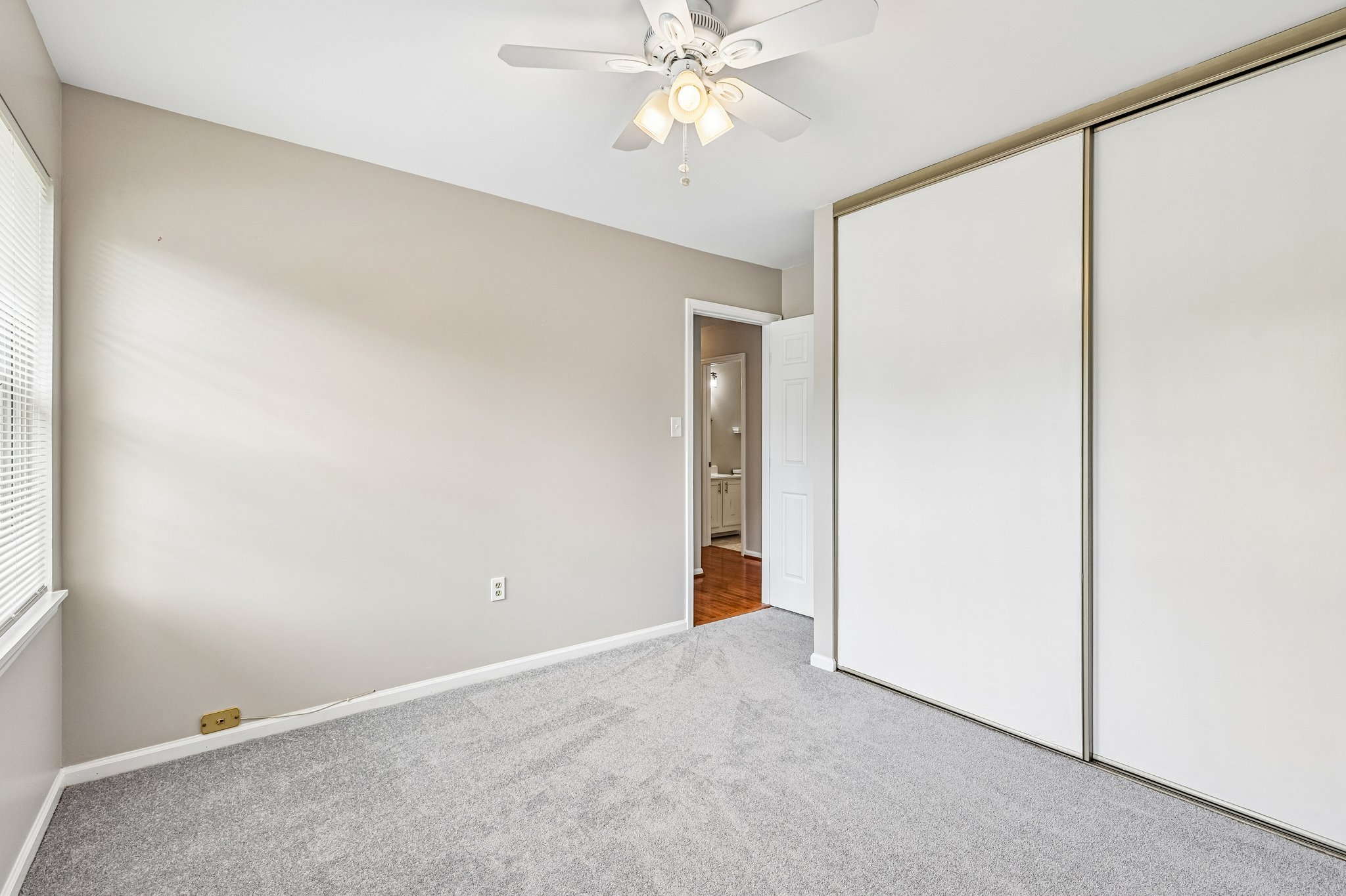 Mount Burnside Way-S1506-032.jpg