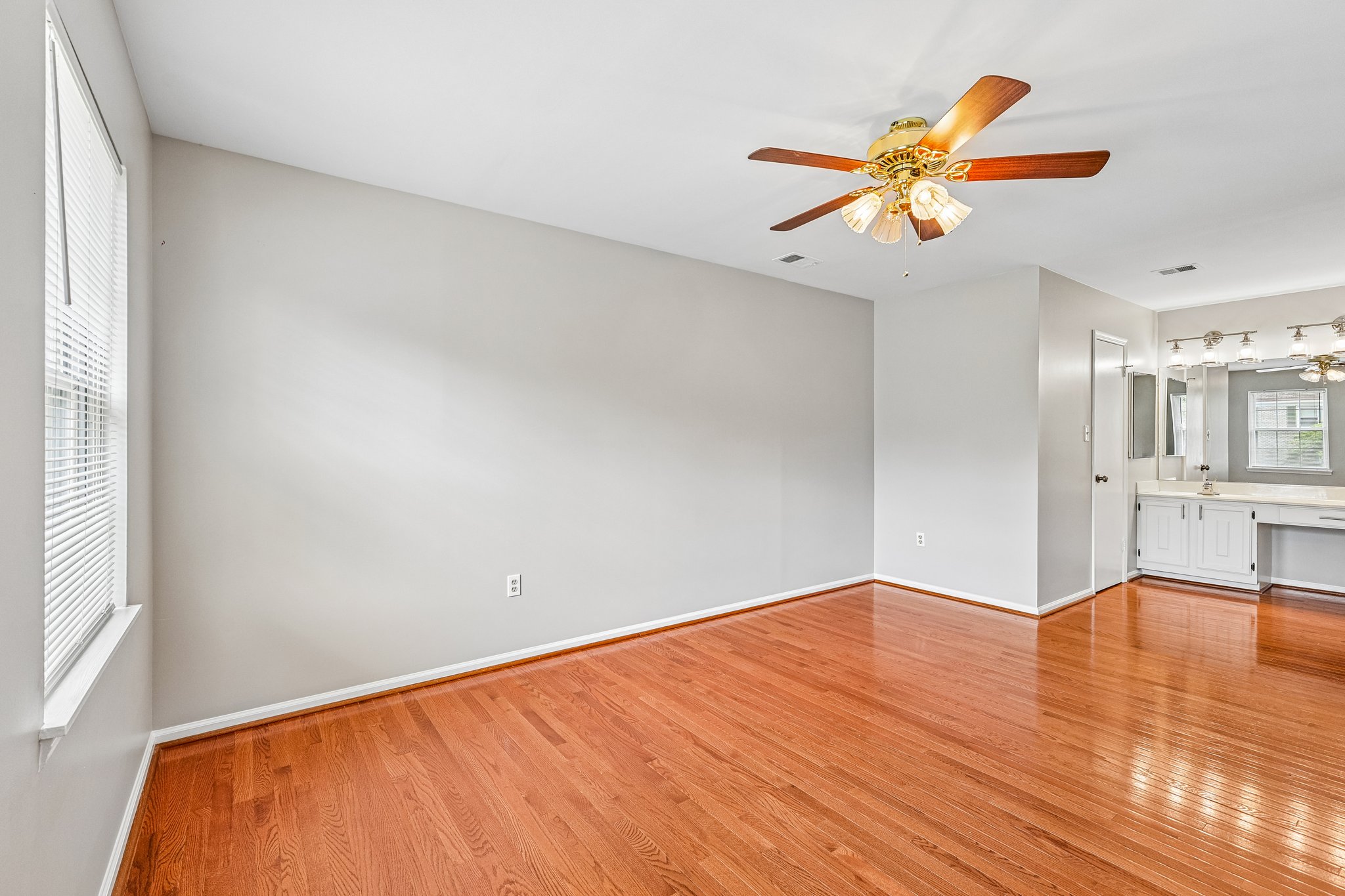 Mount Burnside Way-S1506-039.jpg