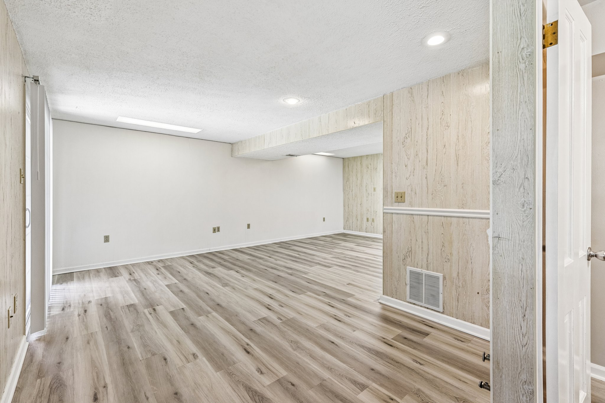 Mount Burnside Way-S1506-048.jpg