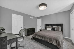  Photo 48