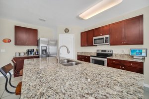 3446 Landing Vw, Tavares, FL 32778, USA Photo 13