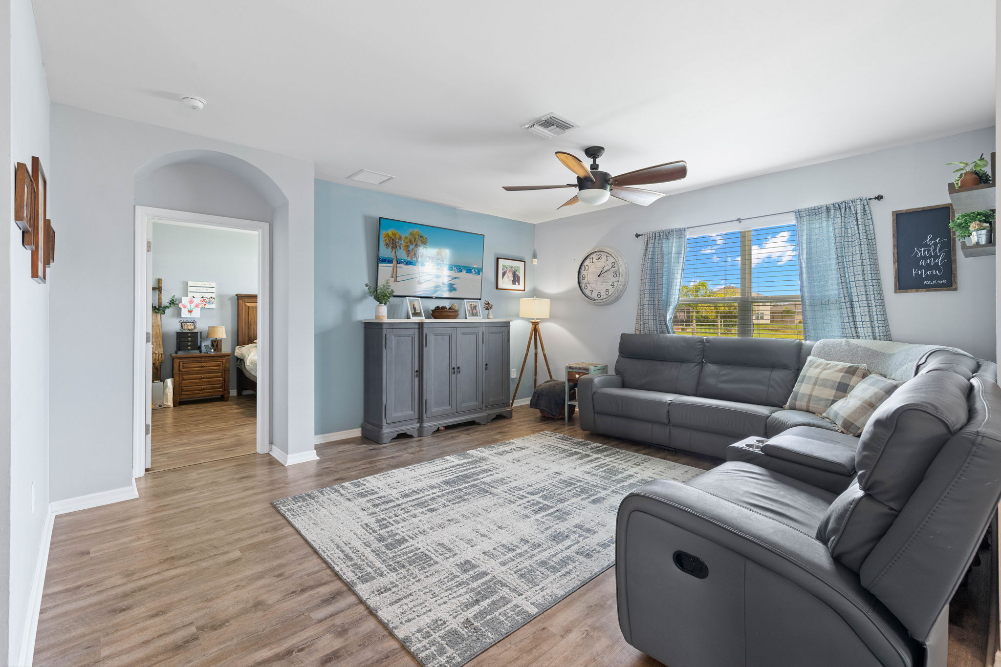 Living Room 1 of 3