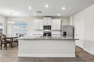 Iron Cyn-S2807-021.jpg