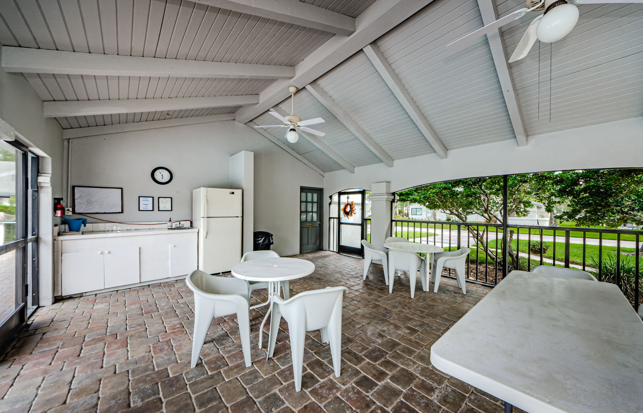 Patio 2-2