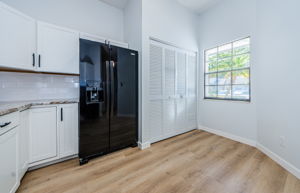 Kitchen 3-2