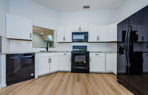 Kitchen 6