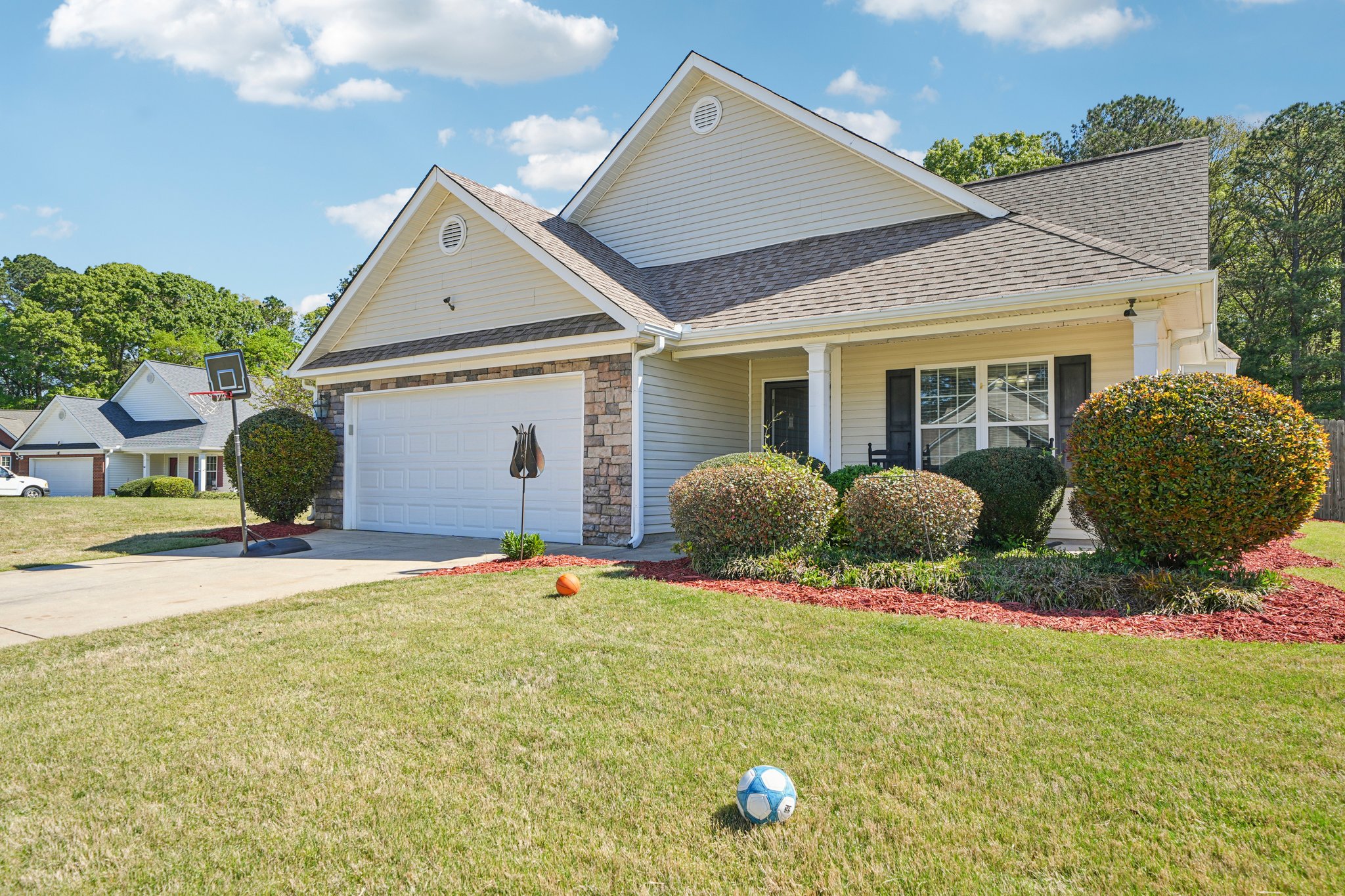 Annslee Cir-S0804-002.jpg