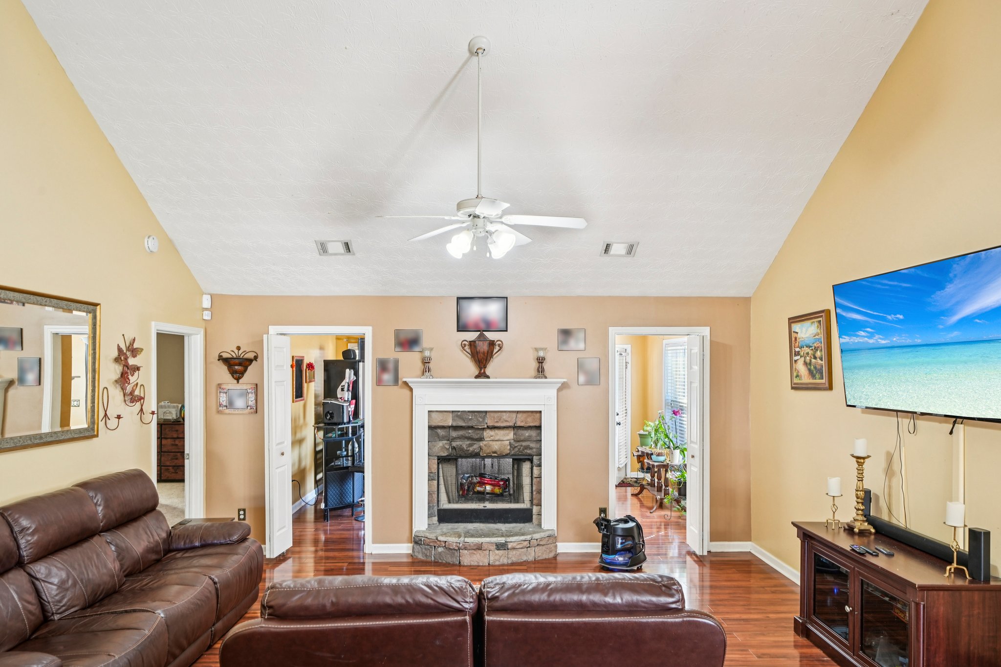 Annslee Cir-S0804-005.jpg