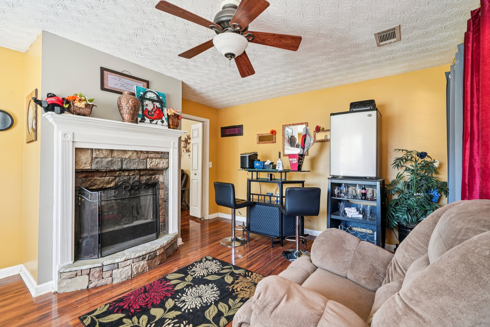 Annslee Cir-S0804-018.jpg