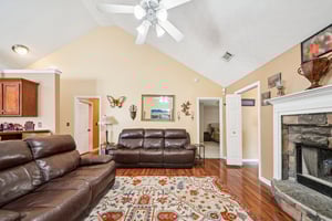 Annslee Cir-S0804-003.jpg