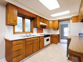 345 Arlington St-27