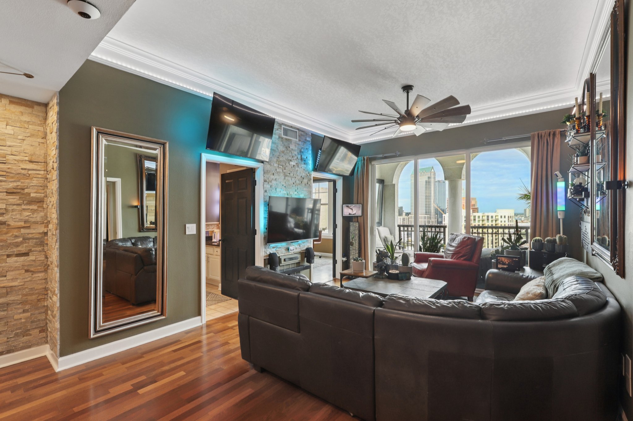 Bayshore Blvd-L0212-010.jpg