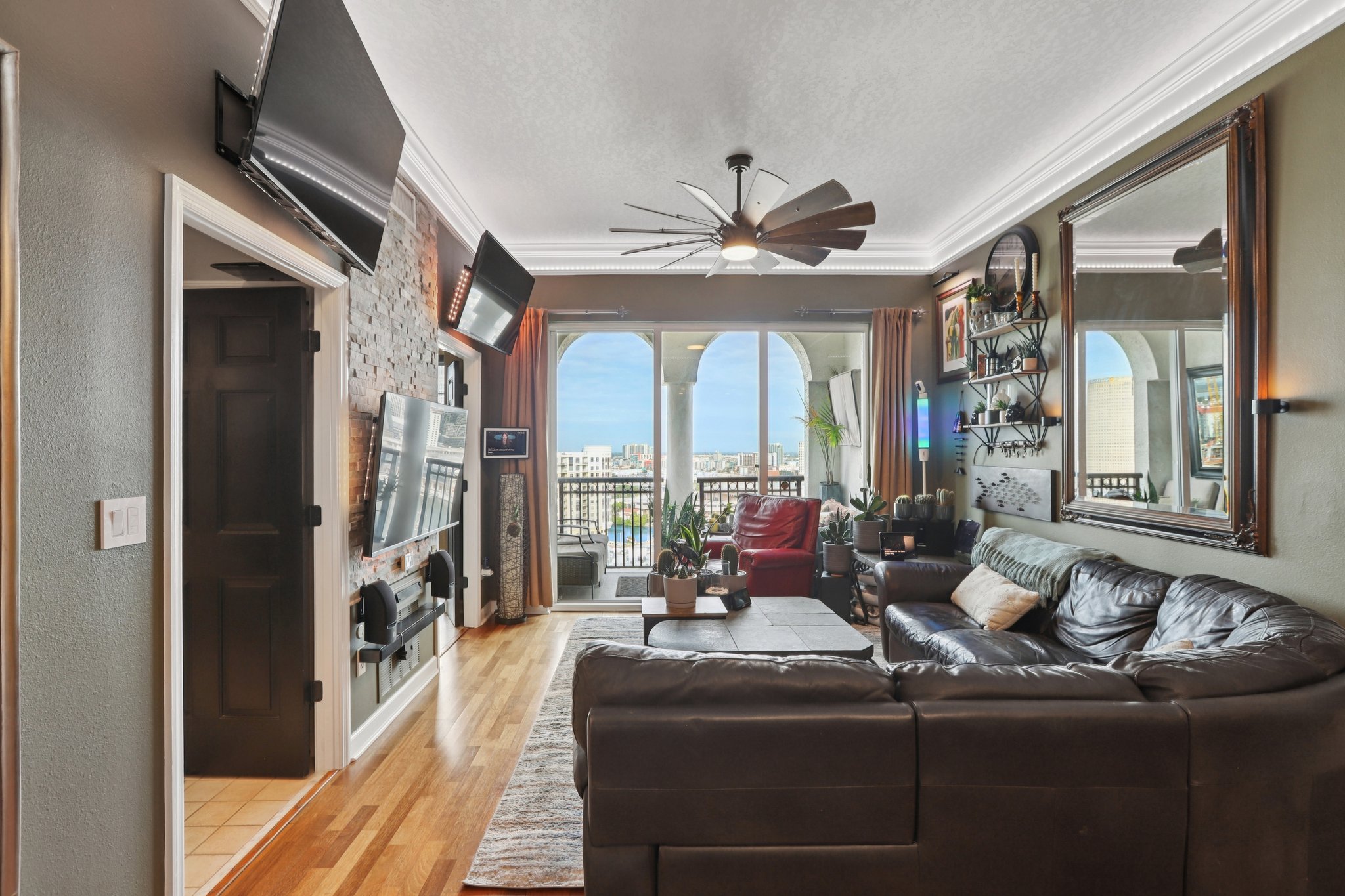 Bayshore Blvd-L0212-011.jpg