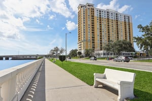 Bayshore Blvd-L0212-004.jpg