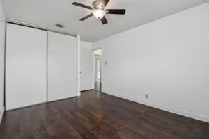 Cypress Fox Dr-0205-018.jpg