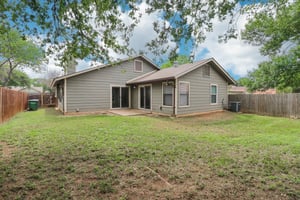 Cypress Fox Dr-0205-025.jpg