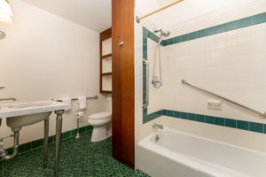  Photo 49