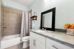  Photo 31