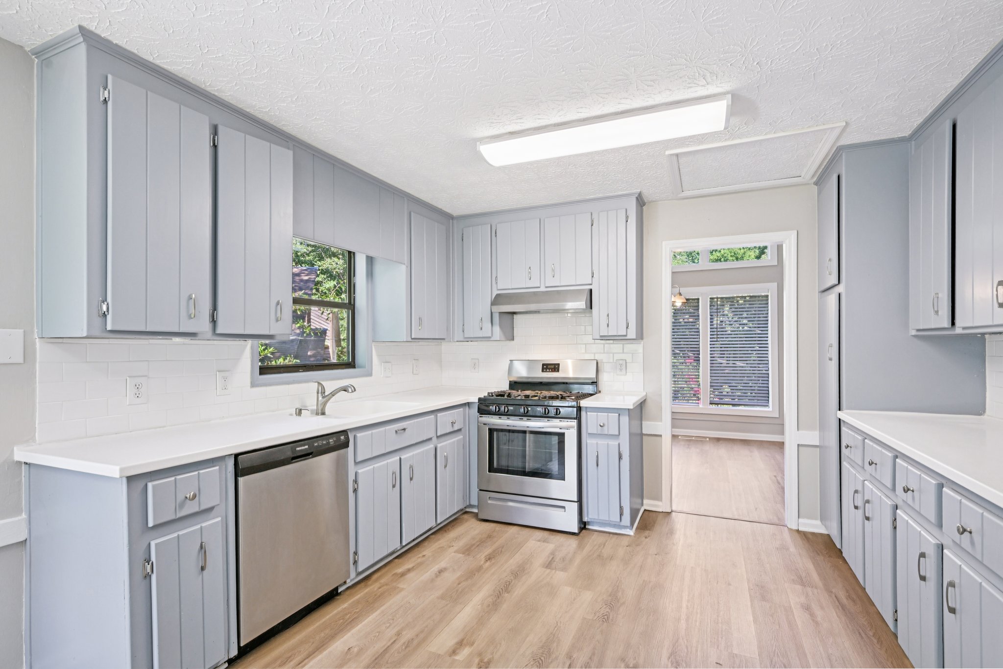 Blackwell Way-S1607-011.jpg