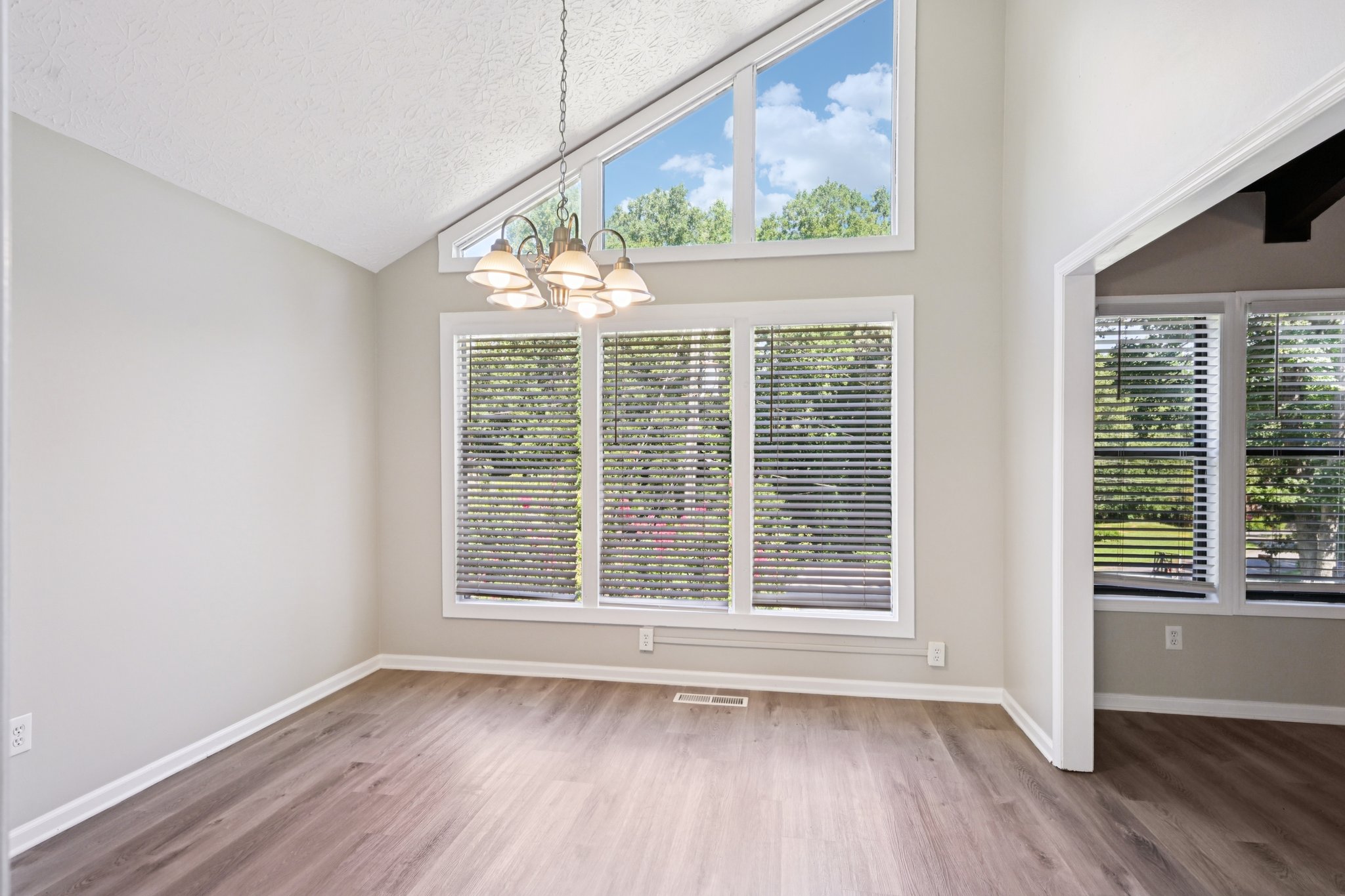 Blackwell Way-S1607-015.jpg