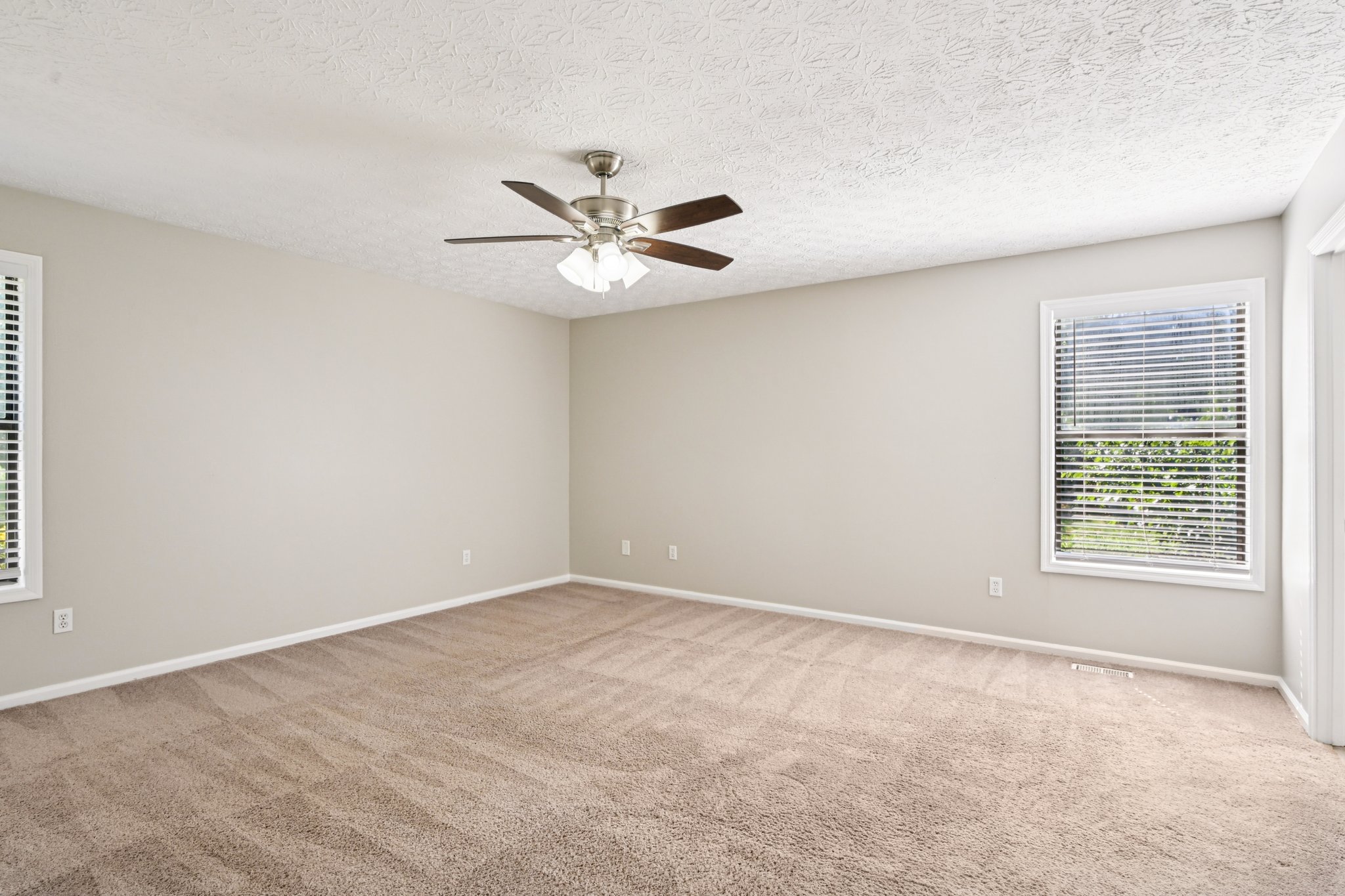 Blackwell Way-S1607-026.jpg