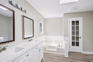 Blackwell Way-S1607-028.jpg