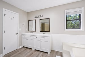 Blackwell Way-S1607-030.jpg