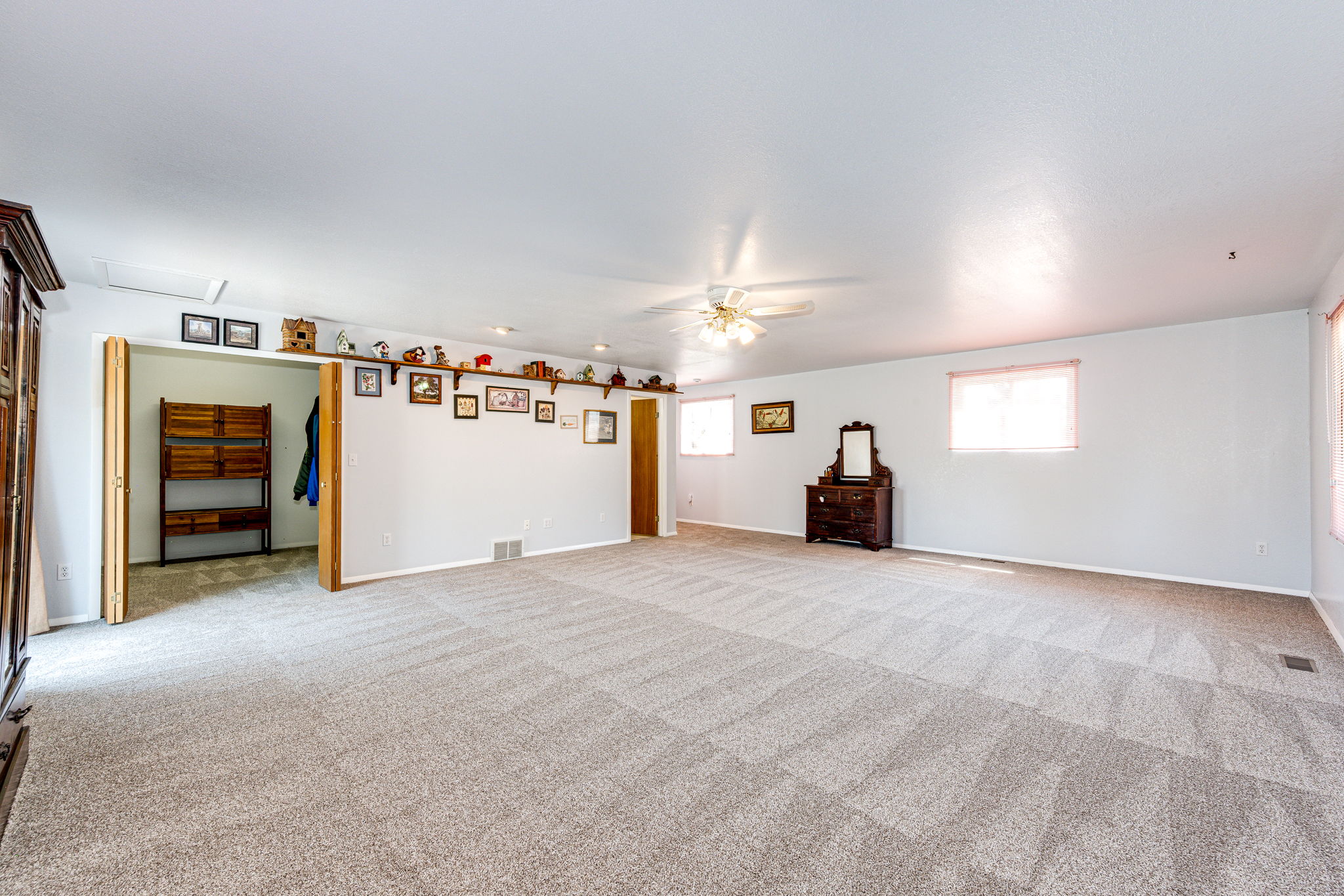  Photo 37