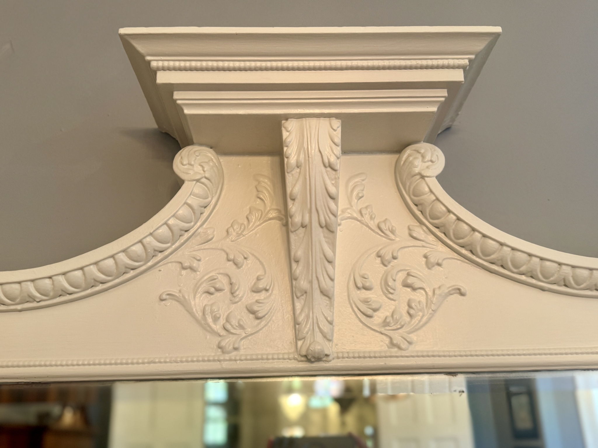 Dining room fireplace detail