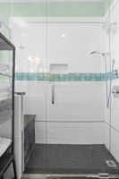2nd floor guest bathroom