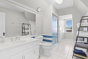 3rd floor guest Bathroom