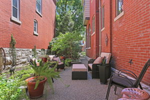 Side courtyard