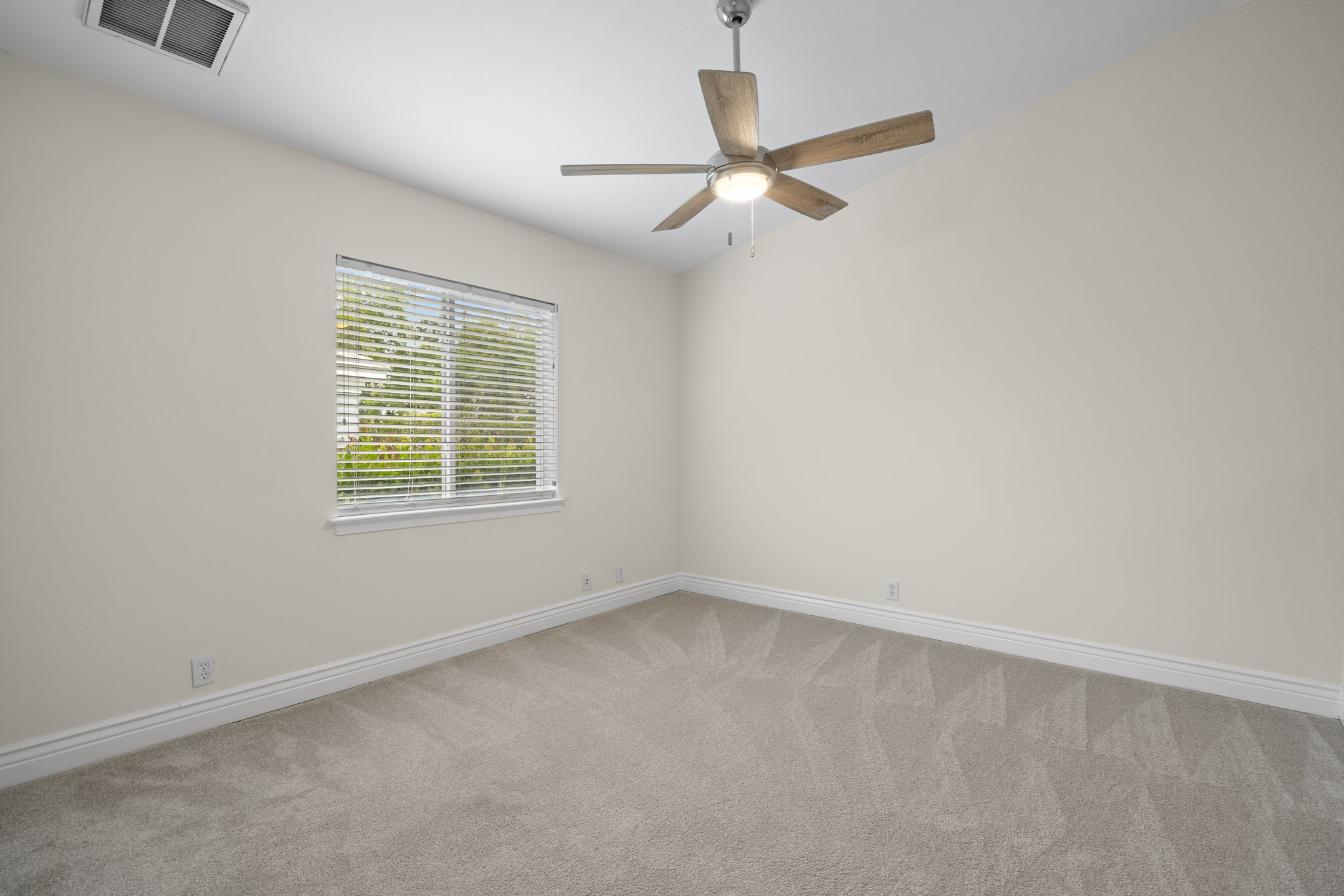 Guest Bedroom 4