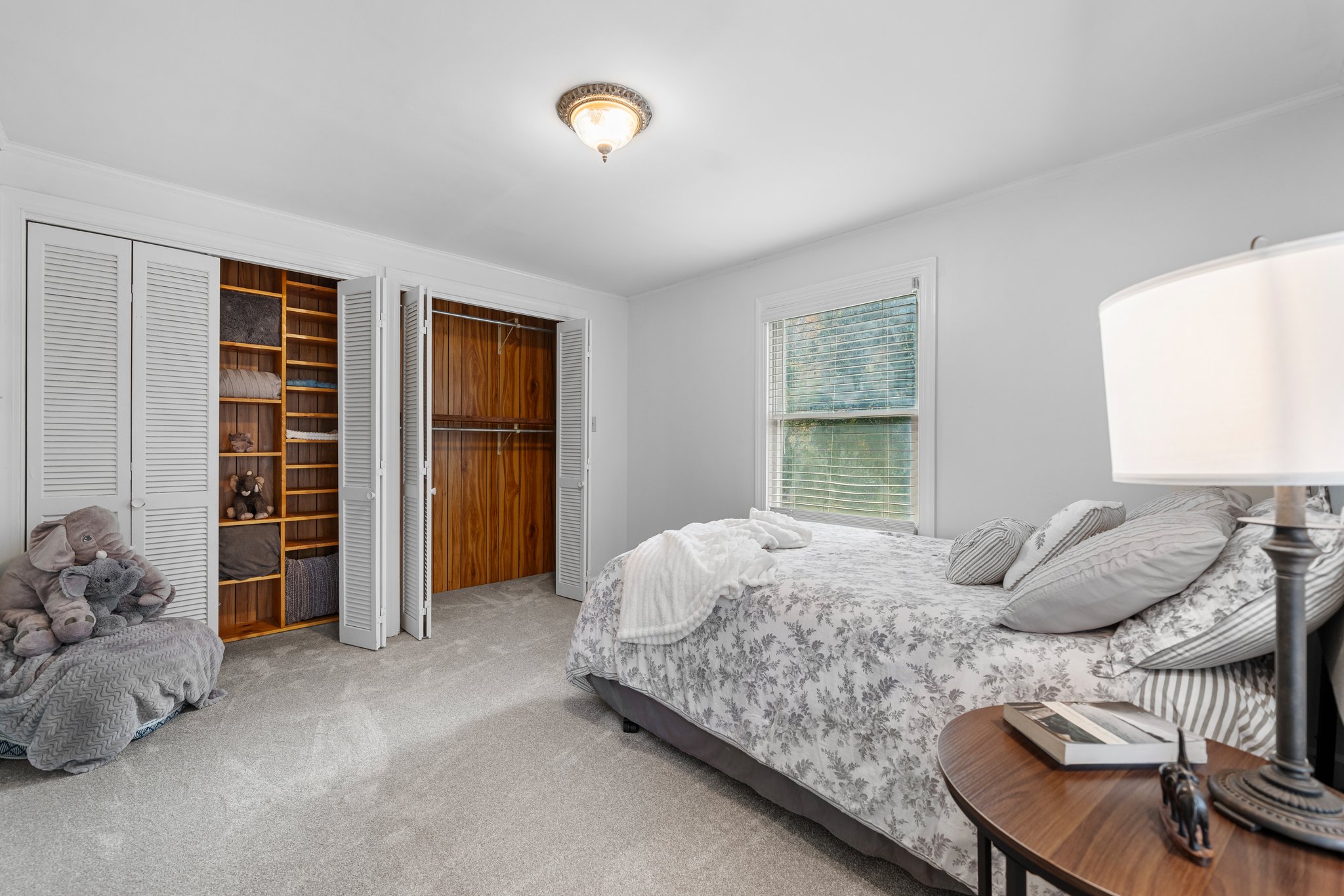 Closet built ins in 2nd bedroom