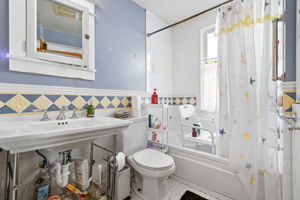  Photo 30