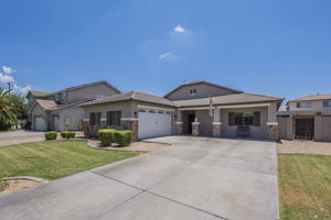  Photo 0