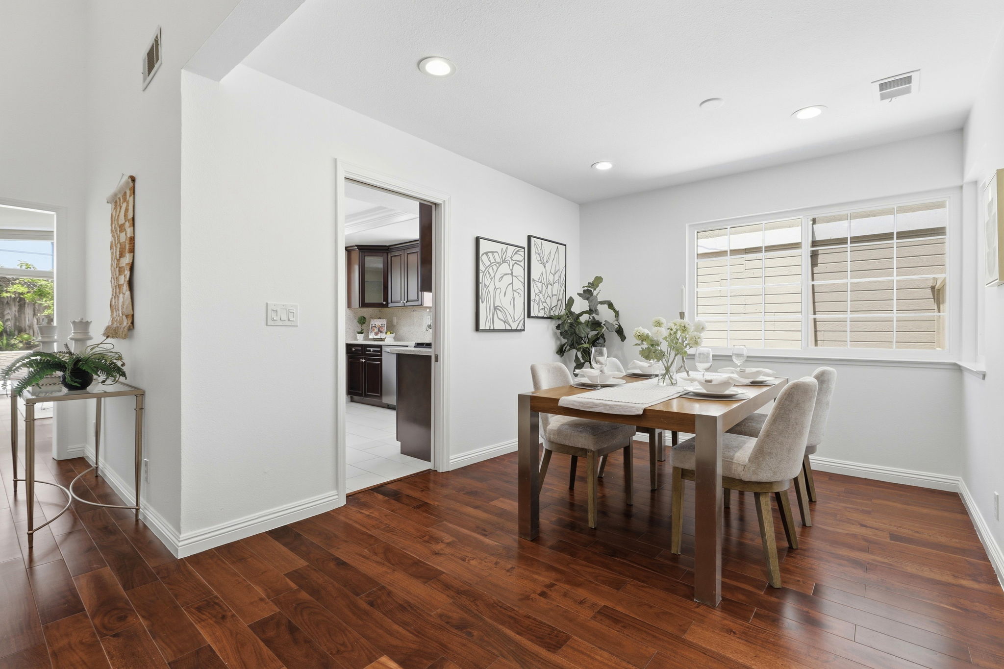 Formal Dining