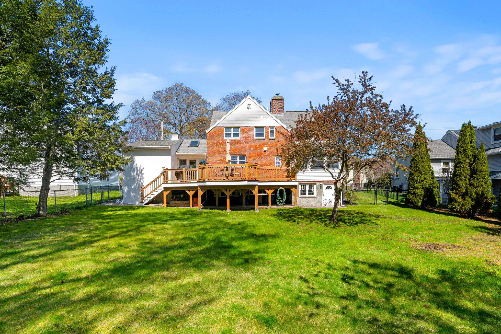 346 Albion St, Wakefield, MA 01880, USA Photo 12