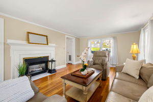 346 Albion St, Wakefield, MA 01880, USA Photo 8