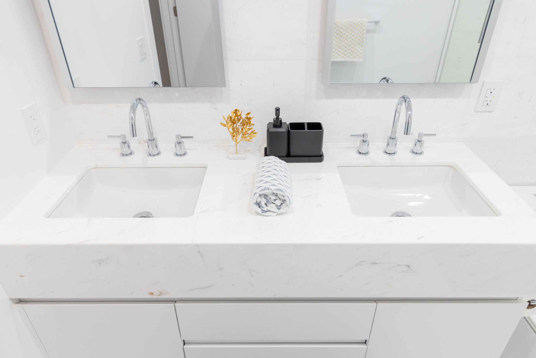 Toronto property showcase — delivered property photograph 42