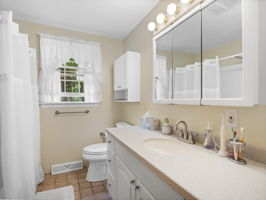 346 Gorwin Dr Holliston MA-19