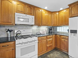 346 Gorwin Dr Holliston MA-10