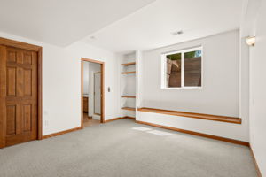  Photo 37